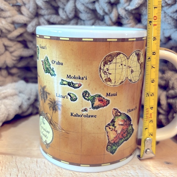 Treasures of Aloha ceramic mug - Picture 6 of 8